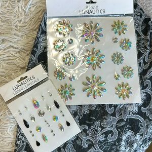 COPY - NWT. Adhesive body crystals.